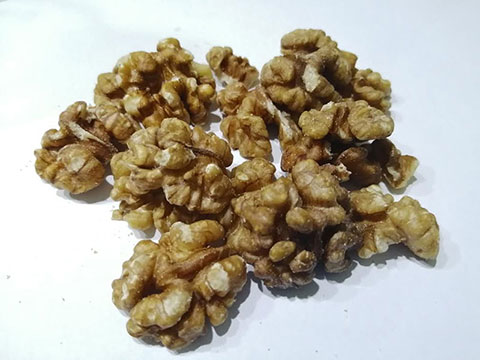PAKOVANE BELE POLUTKE  ORAHA RINFUZ 1KG